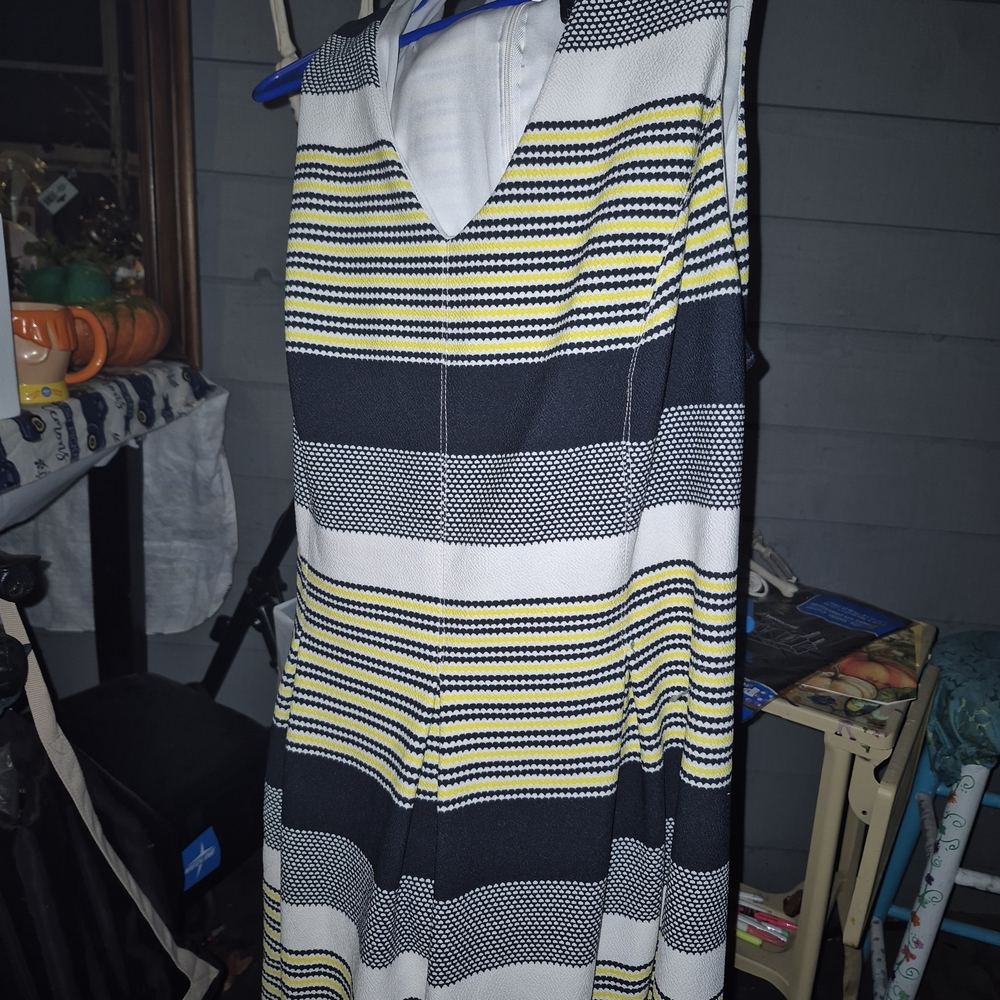 Elegant Striped Midi Dress - Black, White, Yellow